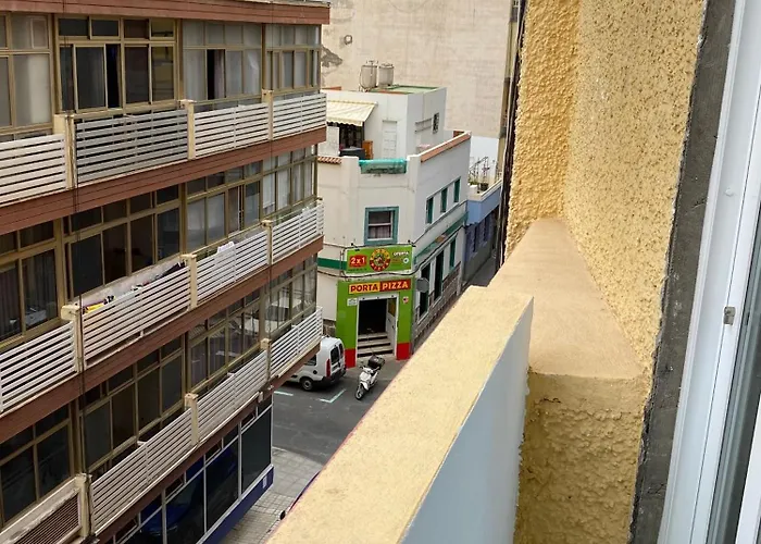 Appartamento With Small Balcony