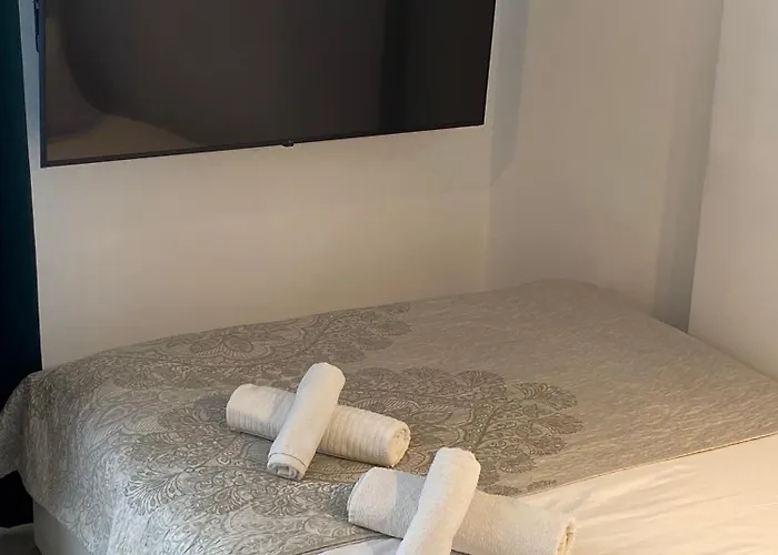 Appartamento With Small Balcony